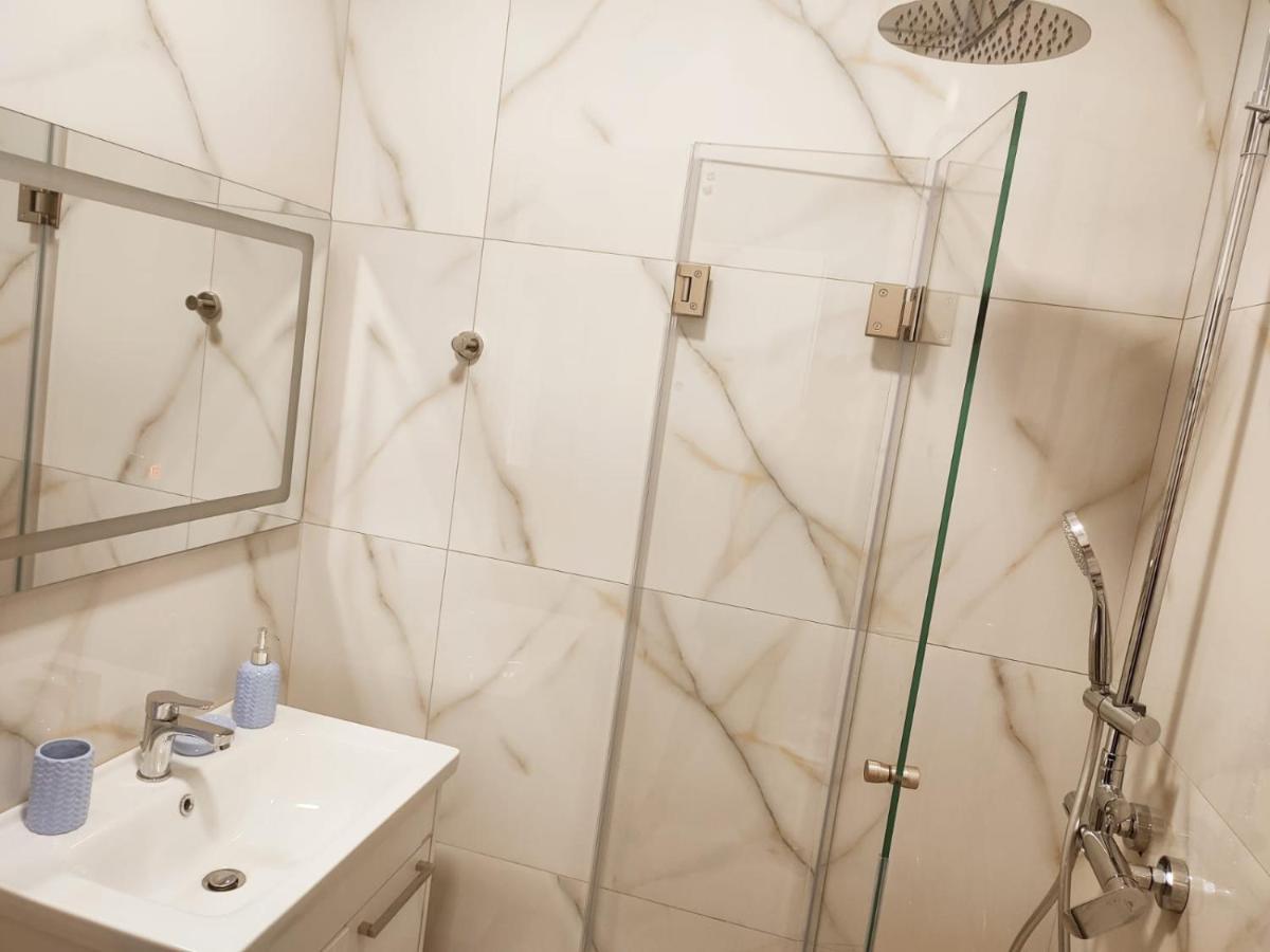 Proda Apartments Sarande Exterior photo